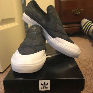 Adidas Matchcourt Slip